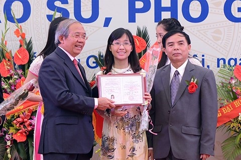 Xay dung van ban quy dinh tieu chuan bo nhiem giao su hinh anh