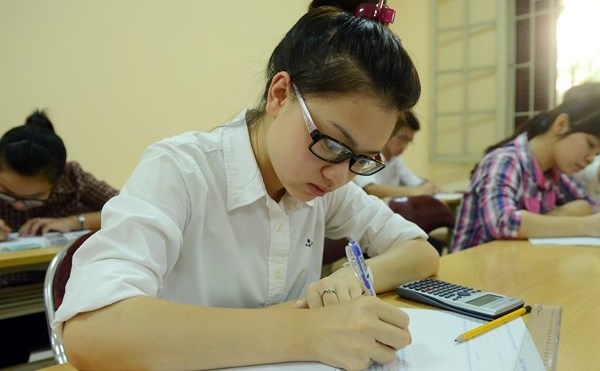 Moi thi sinh co 4 nguyen vong xet tuyen dot dau hinh anh