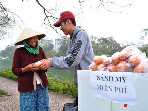 Banh my mien phi hinh anh