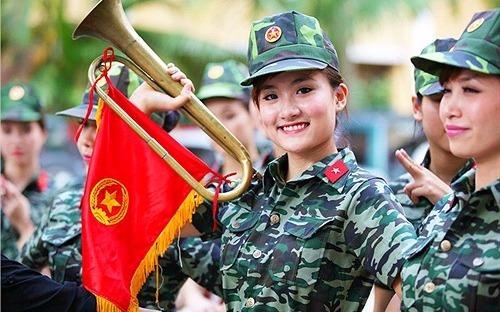 Toan canh chi tieu tuyen sinh truong quan doi 2016 hinh anh