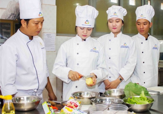 Bo dai hoc, di hoc nghe hinh anh
