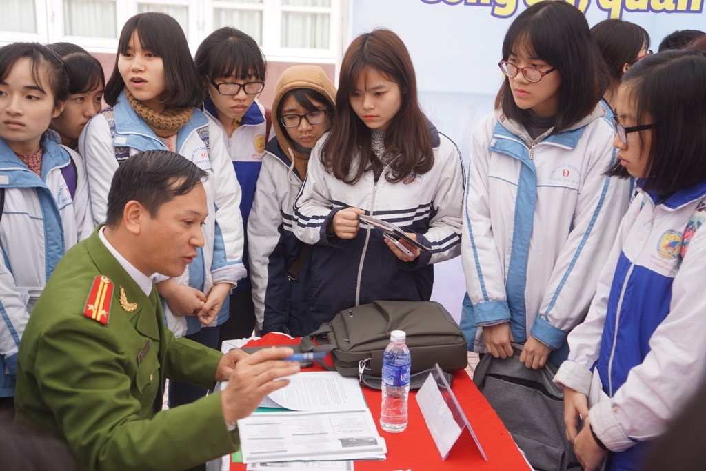 Chi tieu tuyen sinh anh 1