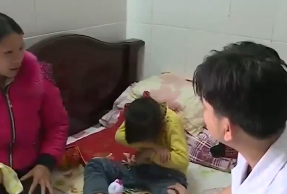 Clip VTV ve hoc sinh bi co giao danh tim mat hinh anh