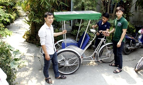 chế xích lô bằng năng lượng mặt trời ảnh 1 che xich lo bang nang luong mat troi anh 1
