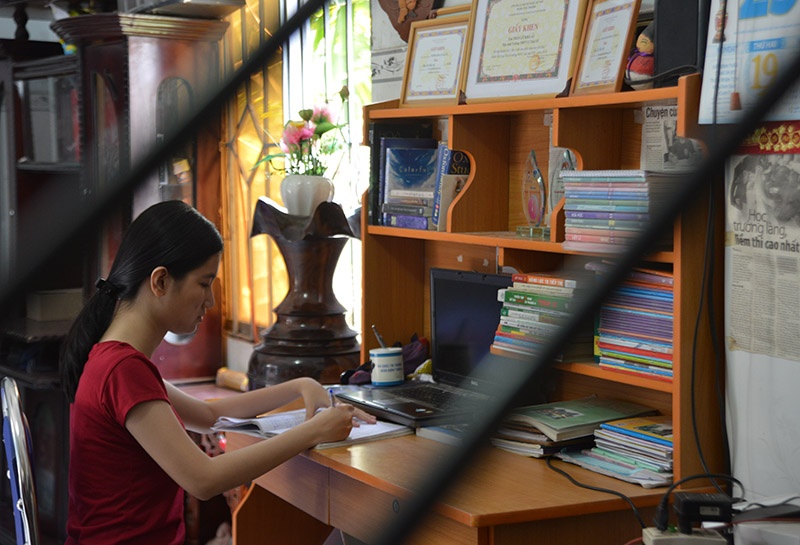 nu sinh dac biet anh 9