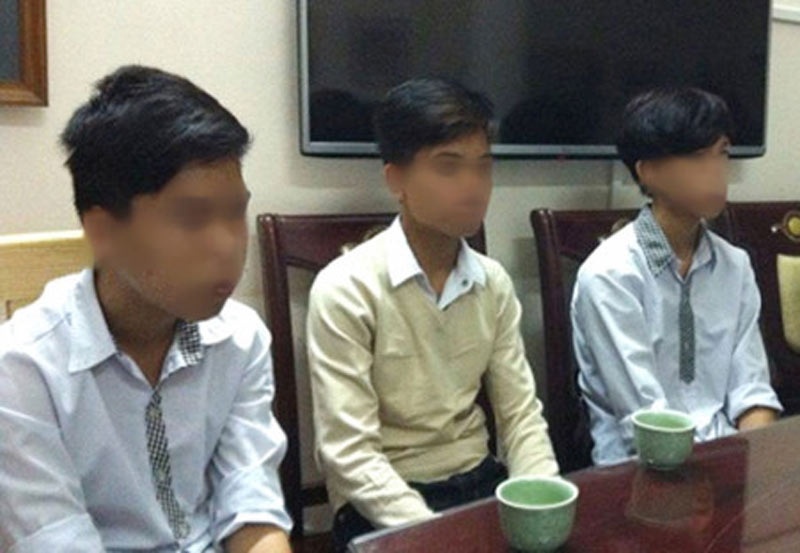 học sinh tè bậy bị đuổi học ảnh 1 hoc sinh te bay bi duoi hoc anh 1