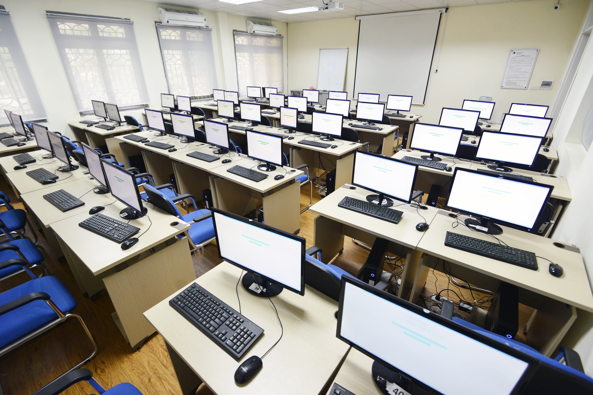 Phong thi dai hoc nam 2016 anh 1