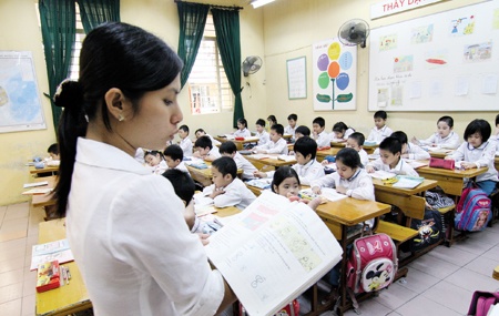 'Tang xu huong giai toan bang tieng Anh o Viet Nam' hinh anh