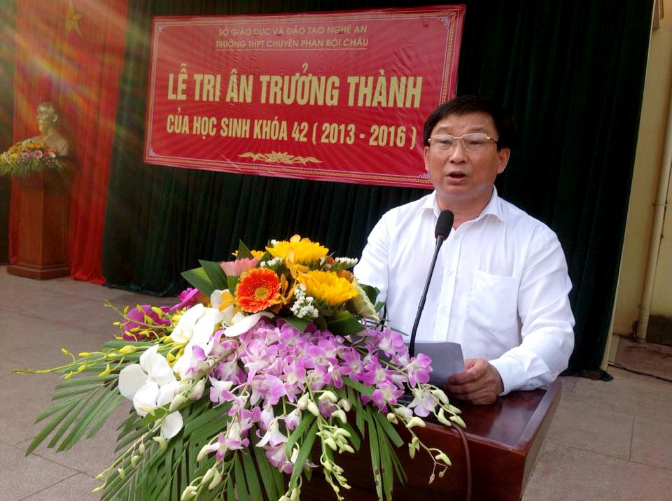 phát biểu xúc động của thầy hiệu trưởng ảnh 1 phat bieu xuc dong cua thay hieu truong anh 1