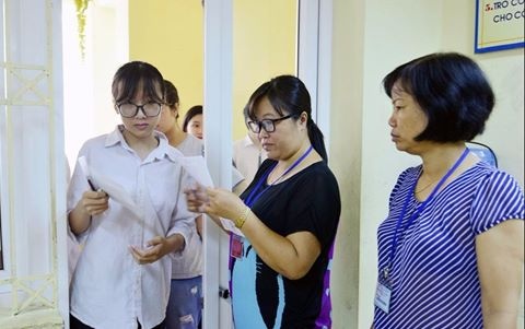 Diem thi vao 10: Truong top tren tang nhe hinh anh