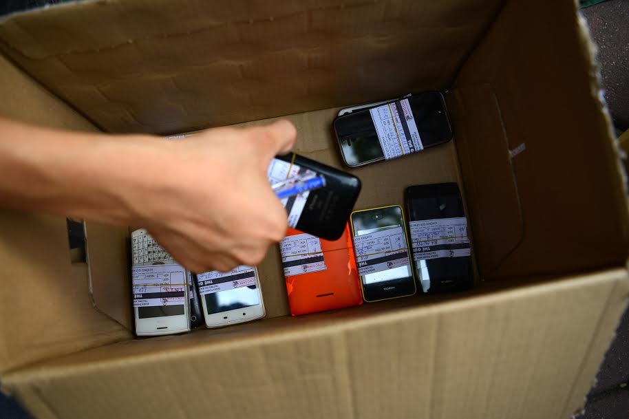 63 thi sinh vi pham ky luat trong ngay thi dau hinh anh