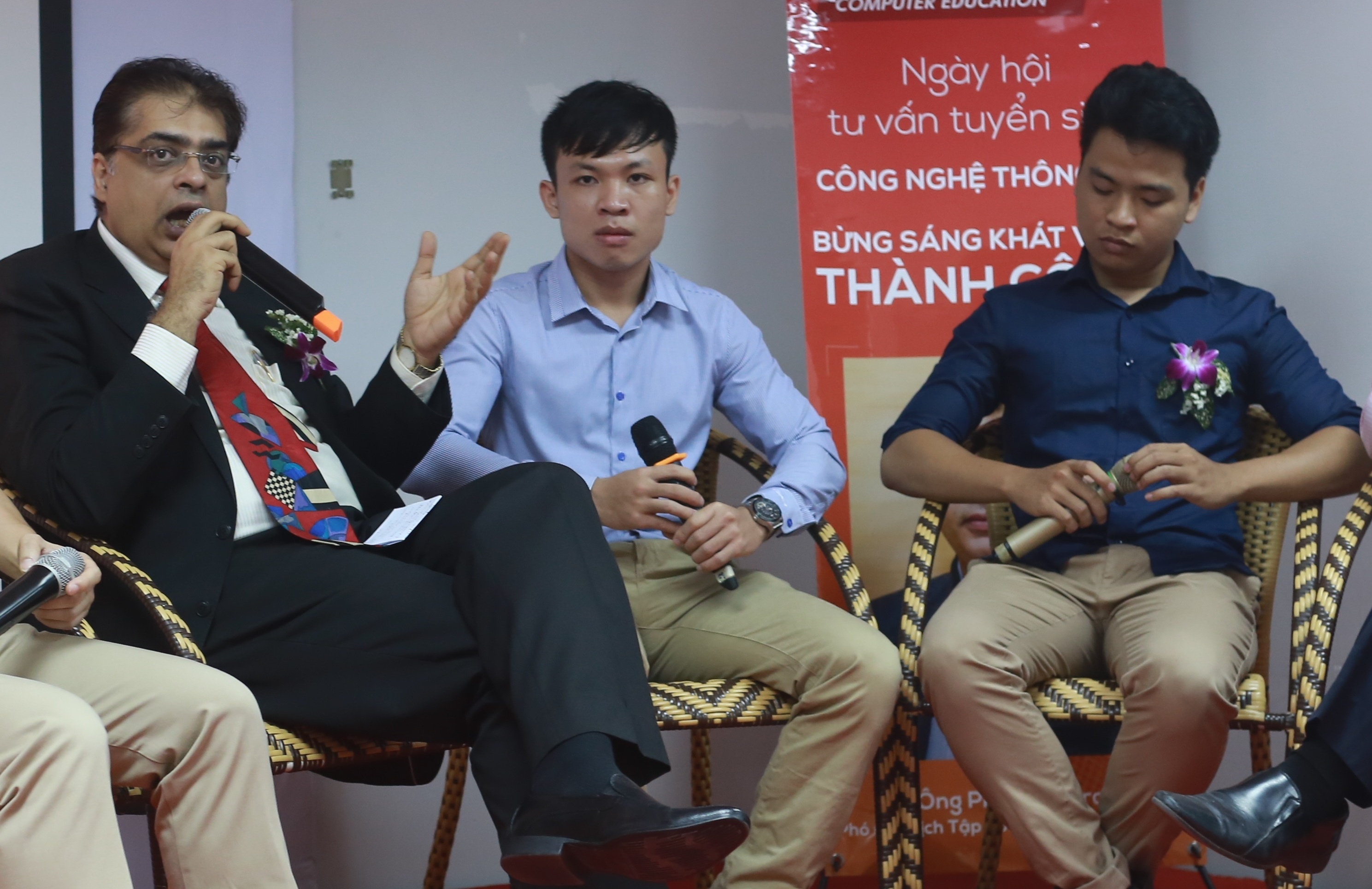 Khoi nghiep voi 5% thanh cong, sinh vien co nen thu suc? hinh anh