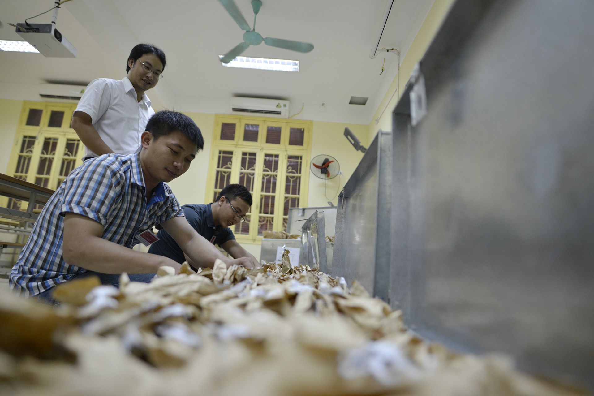 cham thi thpt quoc gia anh 3