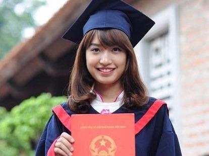 Tu 'Tai sac Phuong Dong' den thu khoa dau ra truong DH hinh anh