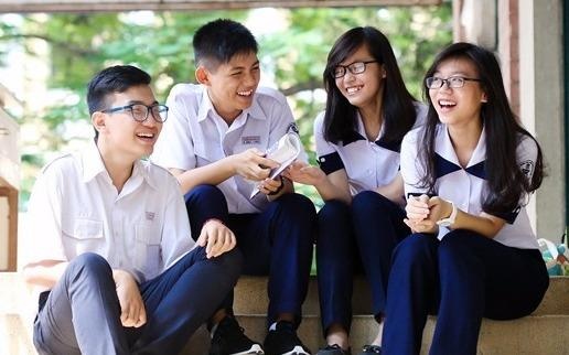 Vi sao hoc sinh lop 6 da hoc xong chuong trinh lop 12? hinh anh