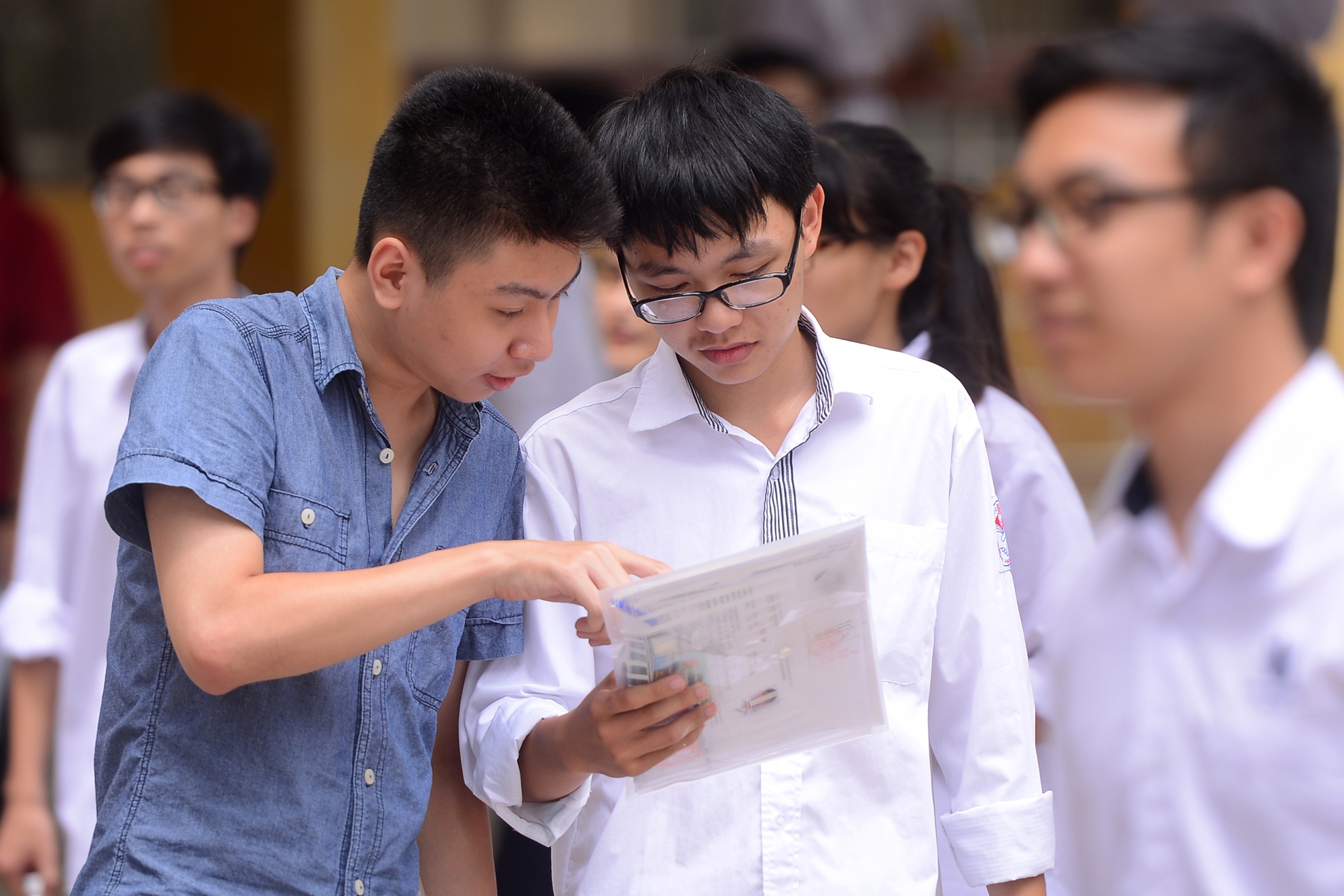 thi trac nghiem toan 2017 anh 1