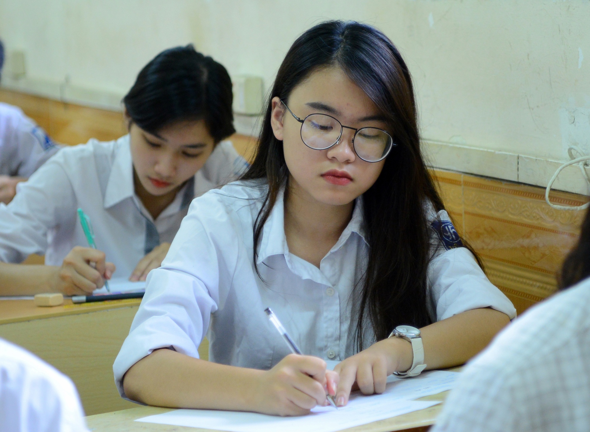 De xuat khong gop 3 mon thanh mot bai thi THPT quoc gia 2017 hinh anh