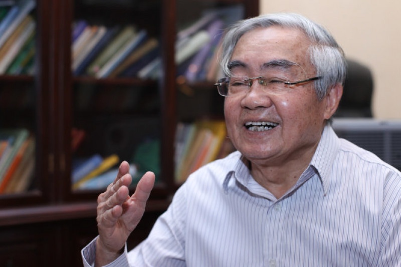 Nguyen Bo truong GD&DT: ‘Bo bien che la de xuat nguy hai va vo bo’ hinh anh
