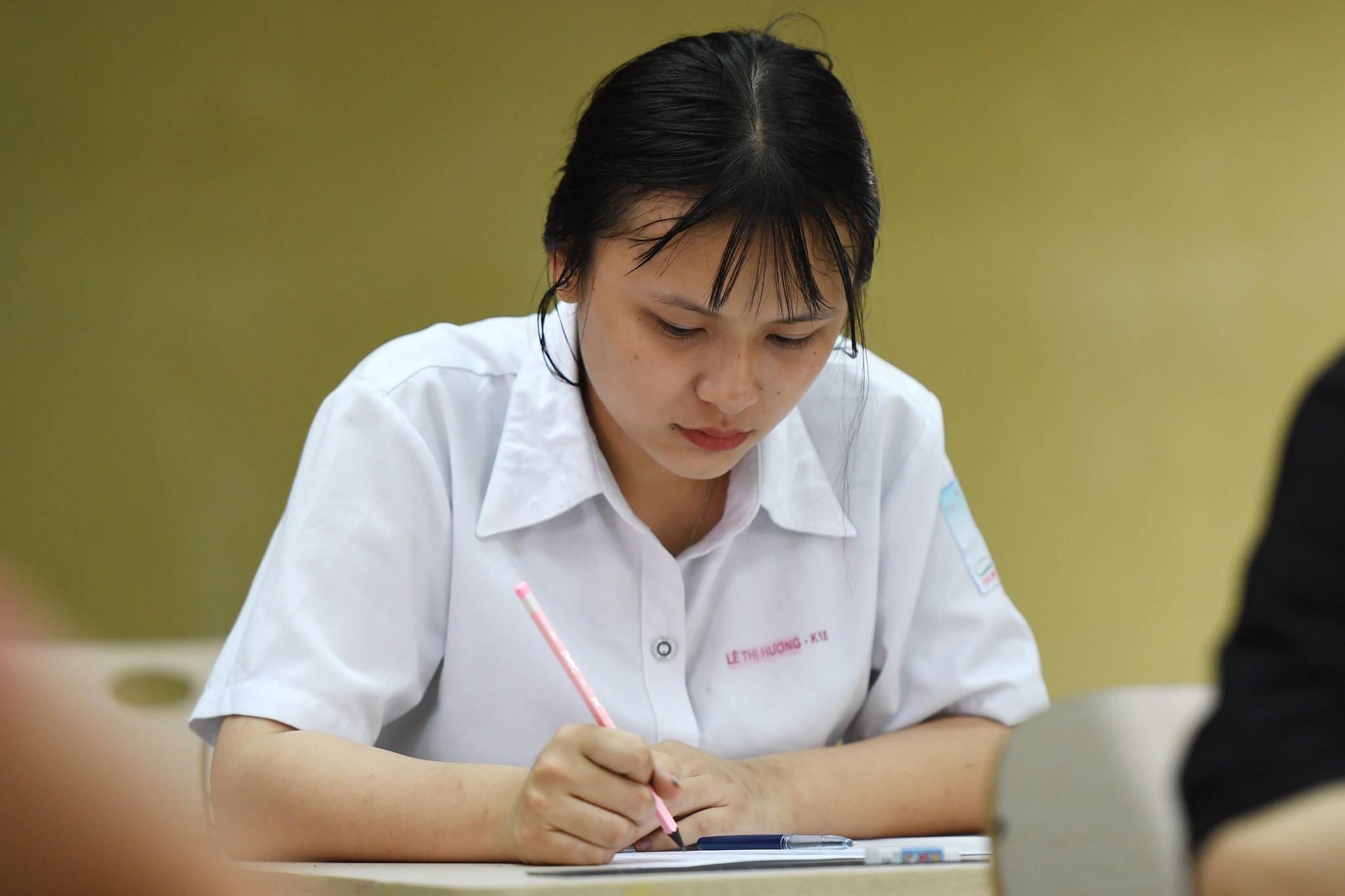 Bai giai Tieng Anh THPT quoc gia ma de 405 hinh anh