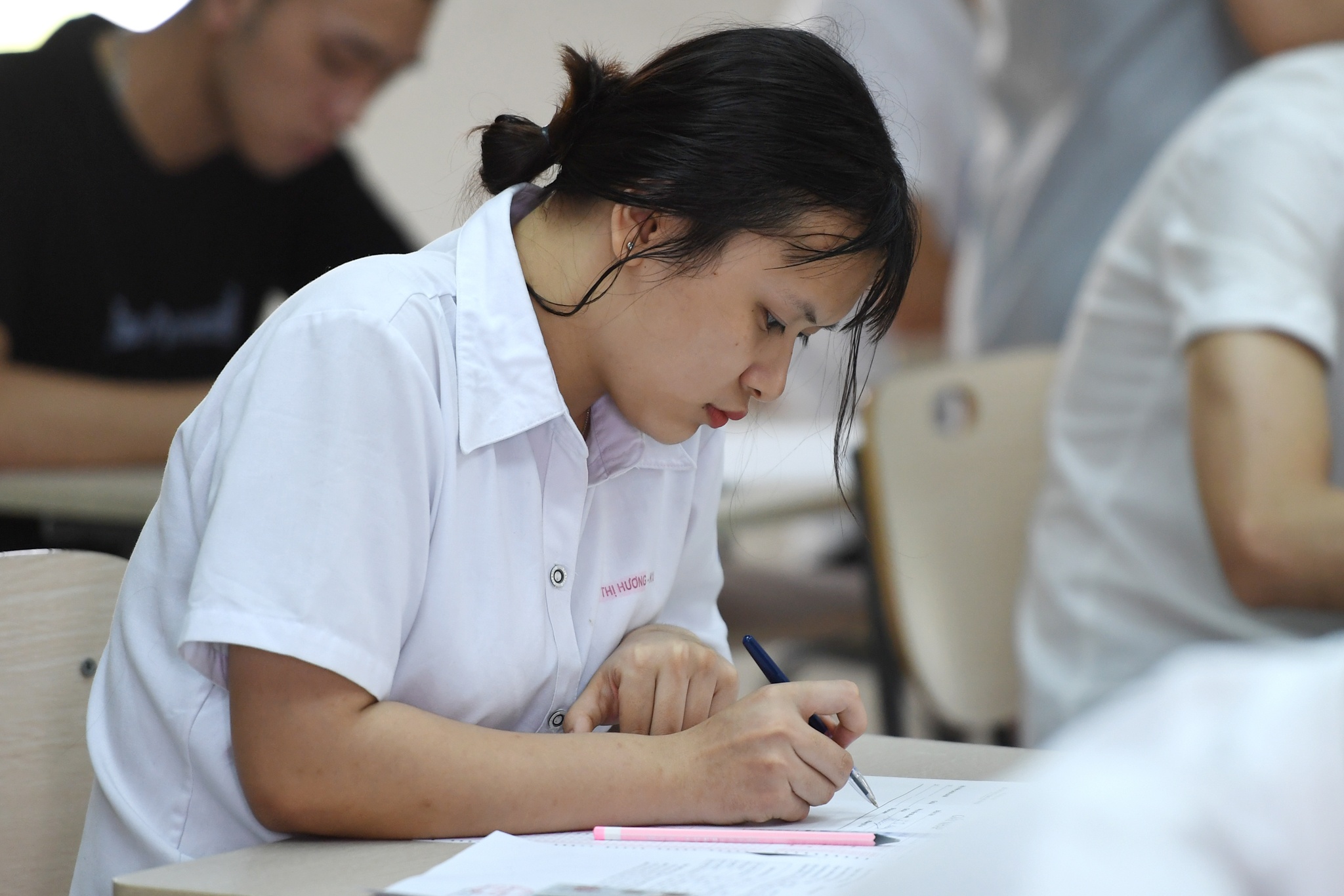 Dap an de thi to hop mon Khoa hoc xa hoi cua Bo GD&DT hinh anh