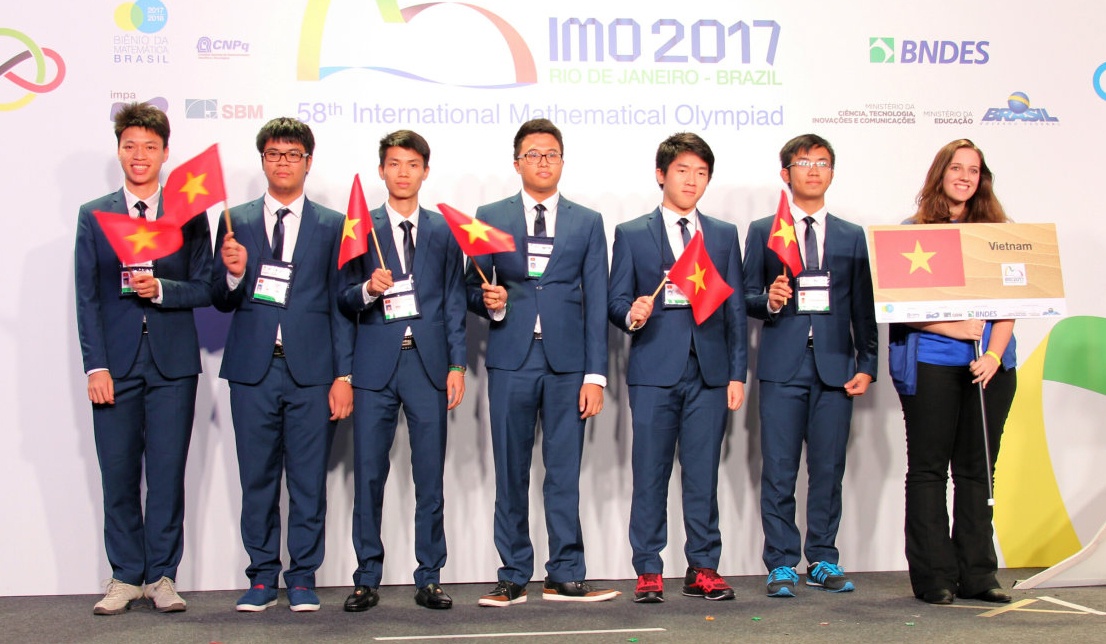 Viet Nam xuat sac gianh 4 huy chuong vang Olympic Toan quoc te hinh anh