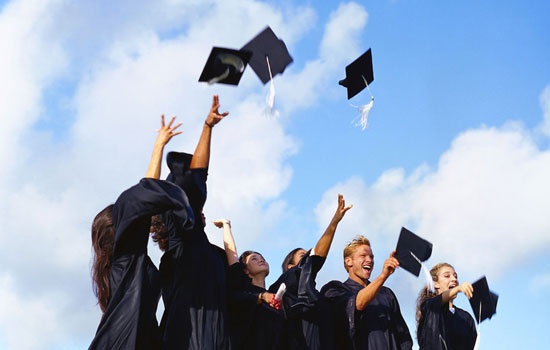 Vi sao du hoc sinh khong tro ve? hinh anh