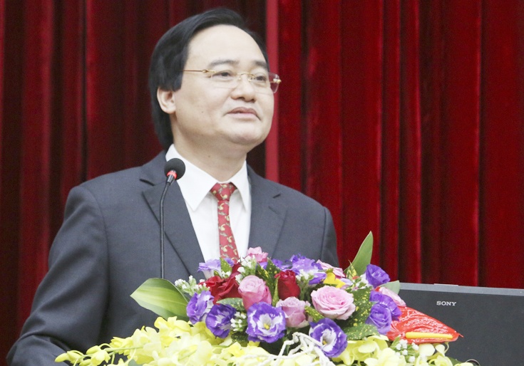 Bo truong GD&DT: 'Chung ta phai het suc binh tinh' hinh anh