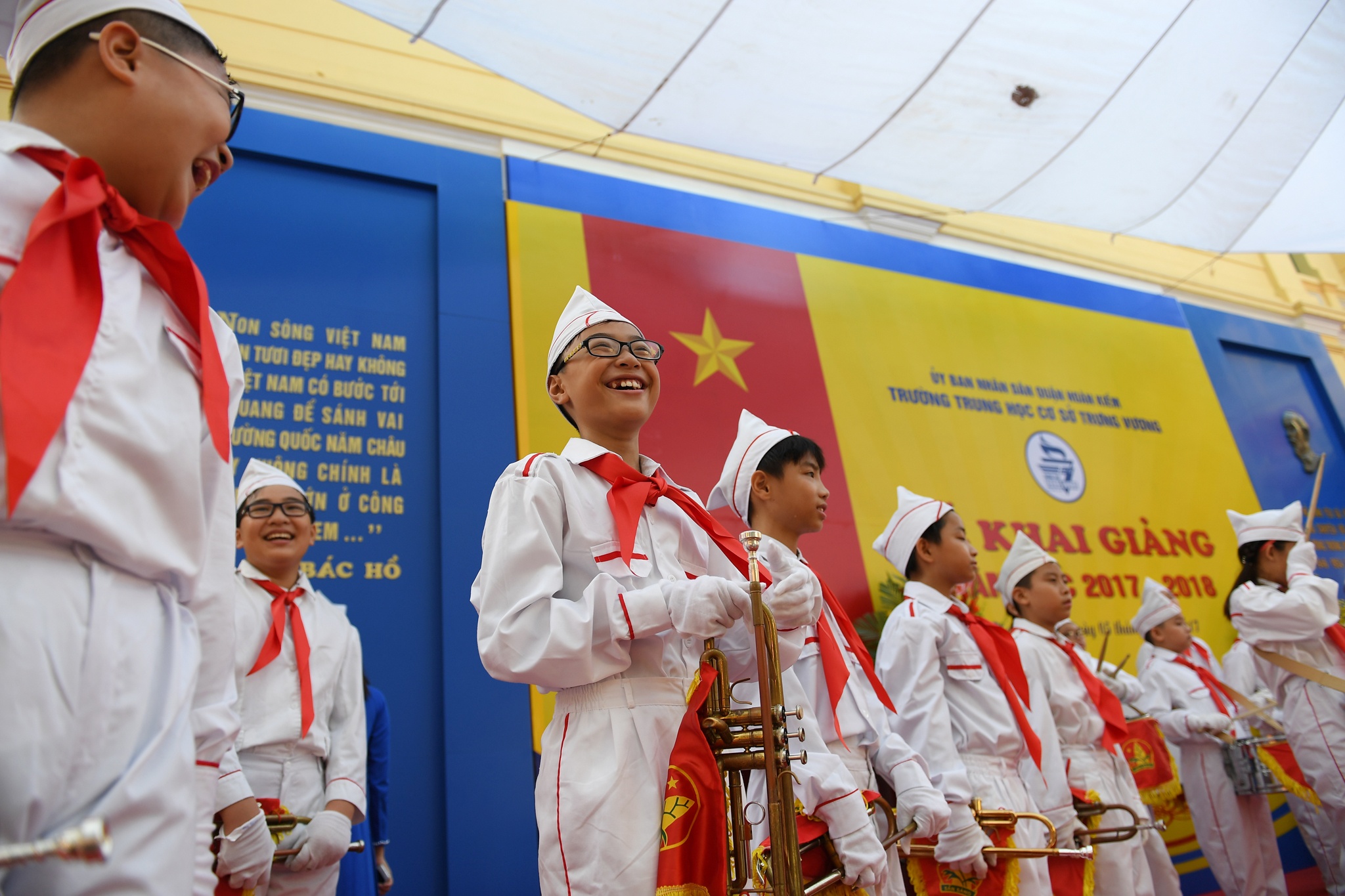 Khai giang nam hoc 2017 anh 9