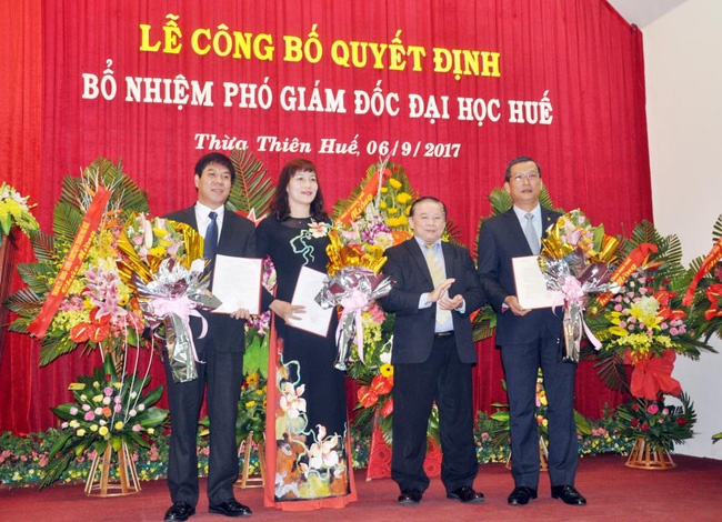 Bo truong GD&DT bo nhiem 3 pho giam doc DH Hue hinh anh