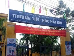 Hieu truong phai giai trinh gan 20 khoan bi phu huynh to lam thu hinh anh