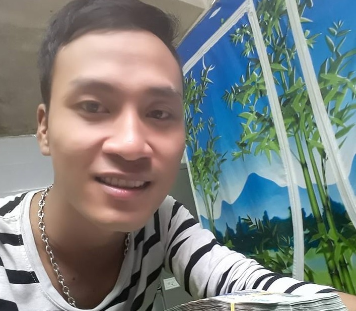 Nam sinh tra lai 320 trieu dong cho nguoi bo quen hinh anh