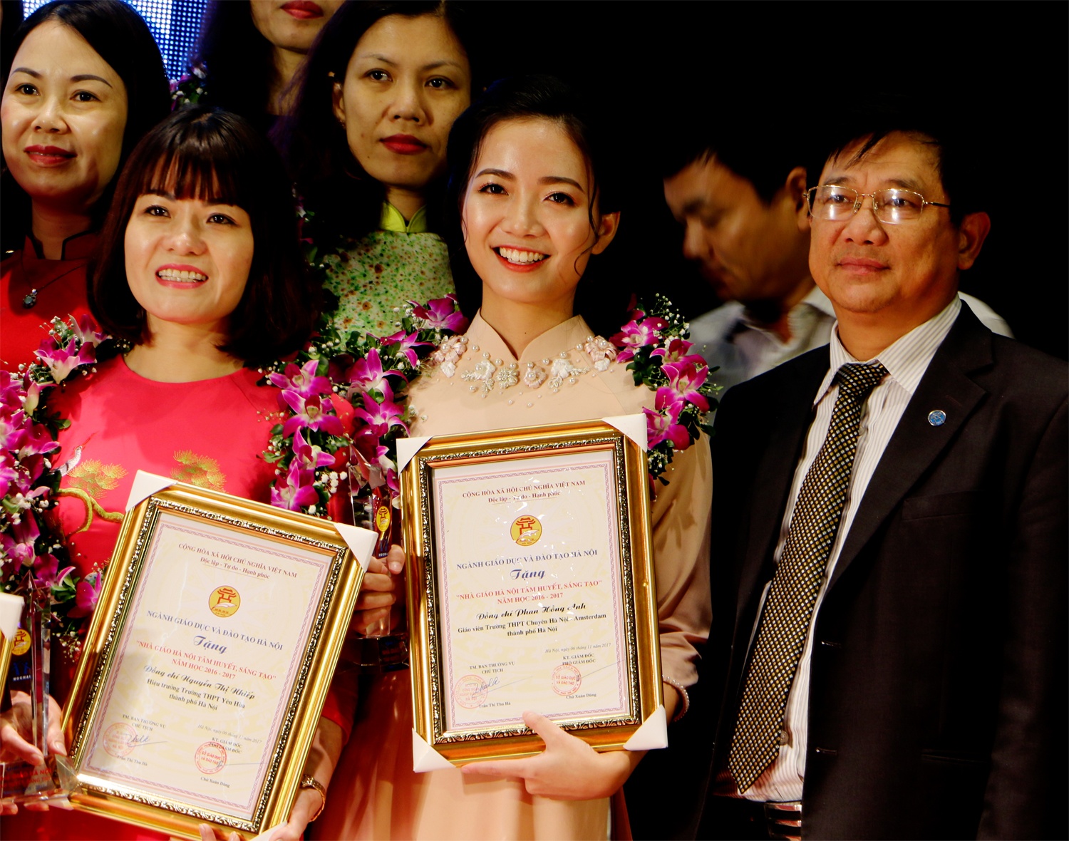 cô giáo xinh nhất trường amsterdam ảnh 1 co giao xinh nhat truong amsterdam anh 1