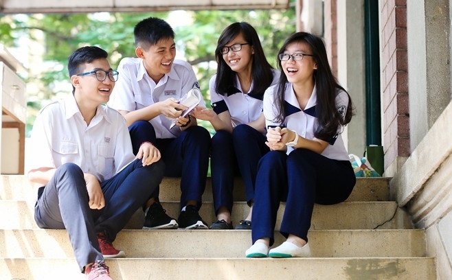 Duoc phep mo doanh nghiep trong truong hoc hinh anh