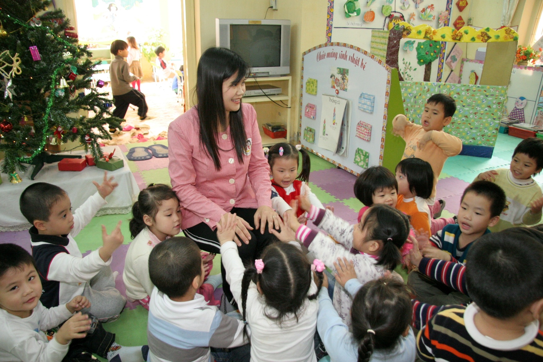 Tam su cua giao vien ban mut dua online lay tien tieu Tet hinh anh