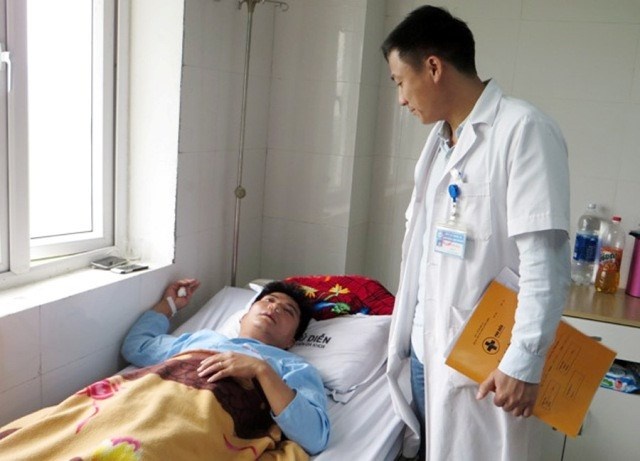 thầy giáo đánh dập sống mũi ảnh 1 thay giao danh dap song mui anh 1