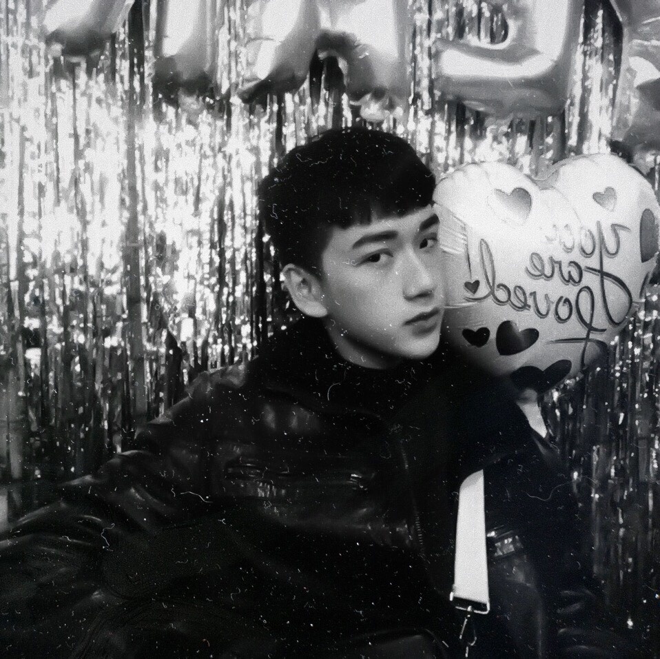 10x noi tieng vi dep trai anh 4