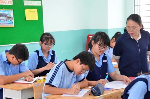 Tuyển sinh lớp 10 ảnh 1 Tuyen sinh lop 10 anh 1