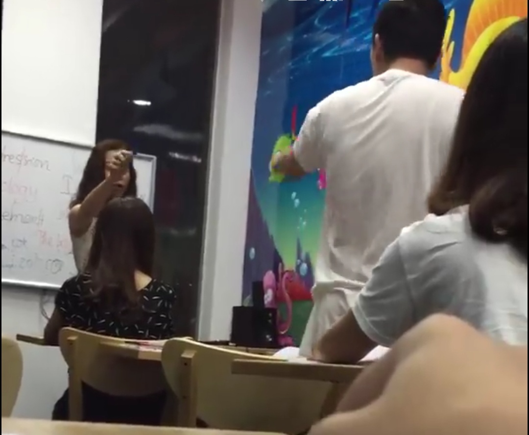 giao vien chui hoc sinh oc lon anh 1