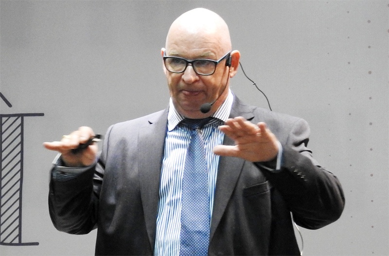 Tre day thi de noi loan vi suc ep ky vong thai qua cua cha me hinh anh