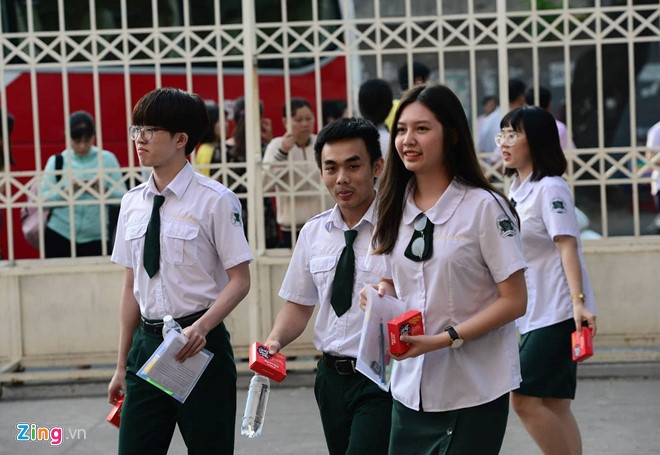 thi thpt quoc gia 2018 anh 1