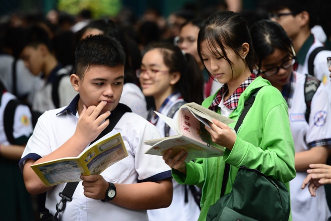 Tuyen sinh thieu nhan van se anh huong uy tin cua truong hinh anh