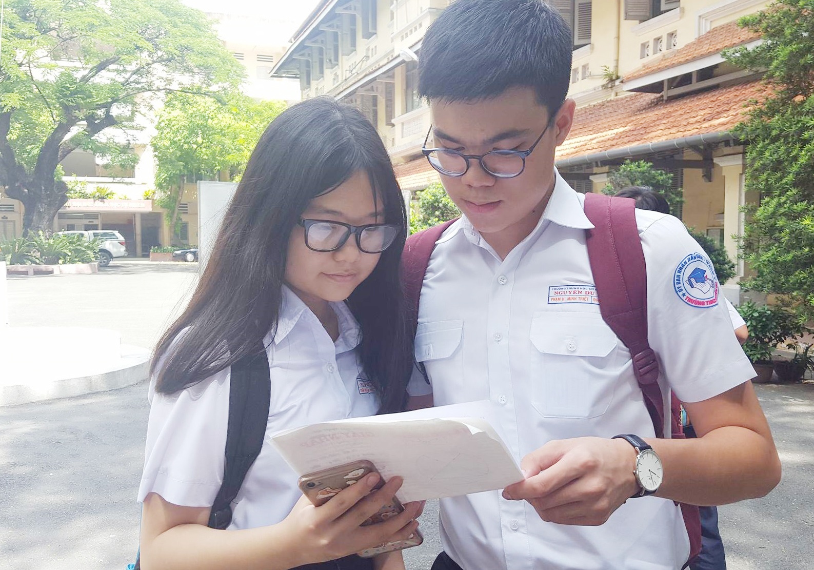5 van de ve diem thi duoi goc nhin cua giao vien day Toan hinh anh