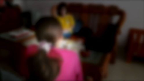 'Nhieu nguoi quy chup hoc sinh Ha Giang dung tien mua diem' hinh anh