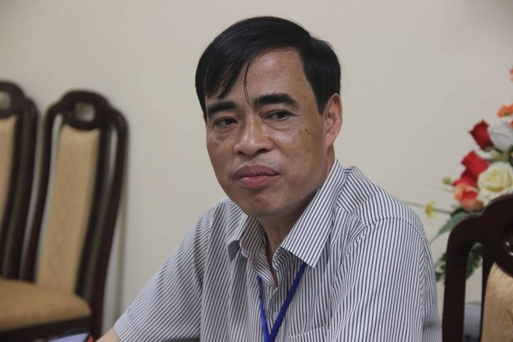 Pho giam doc So GD&DT Hoa Binh tra loi bao chi ve bat thuong diem thi hinh anh