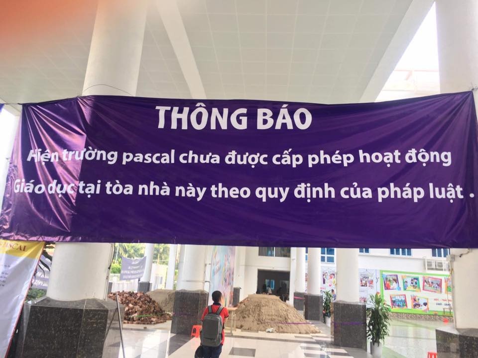 đổ gạch,  cát vào trường pascal ảnh 2 do gach,  cat vao truong pascal anh 2
