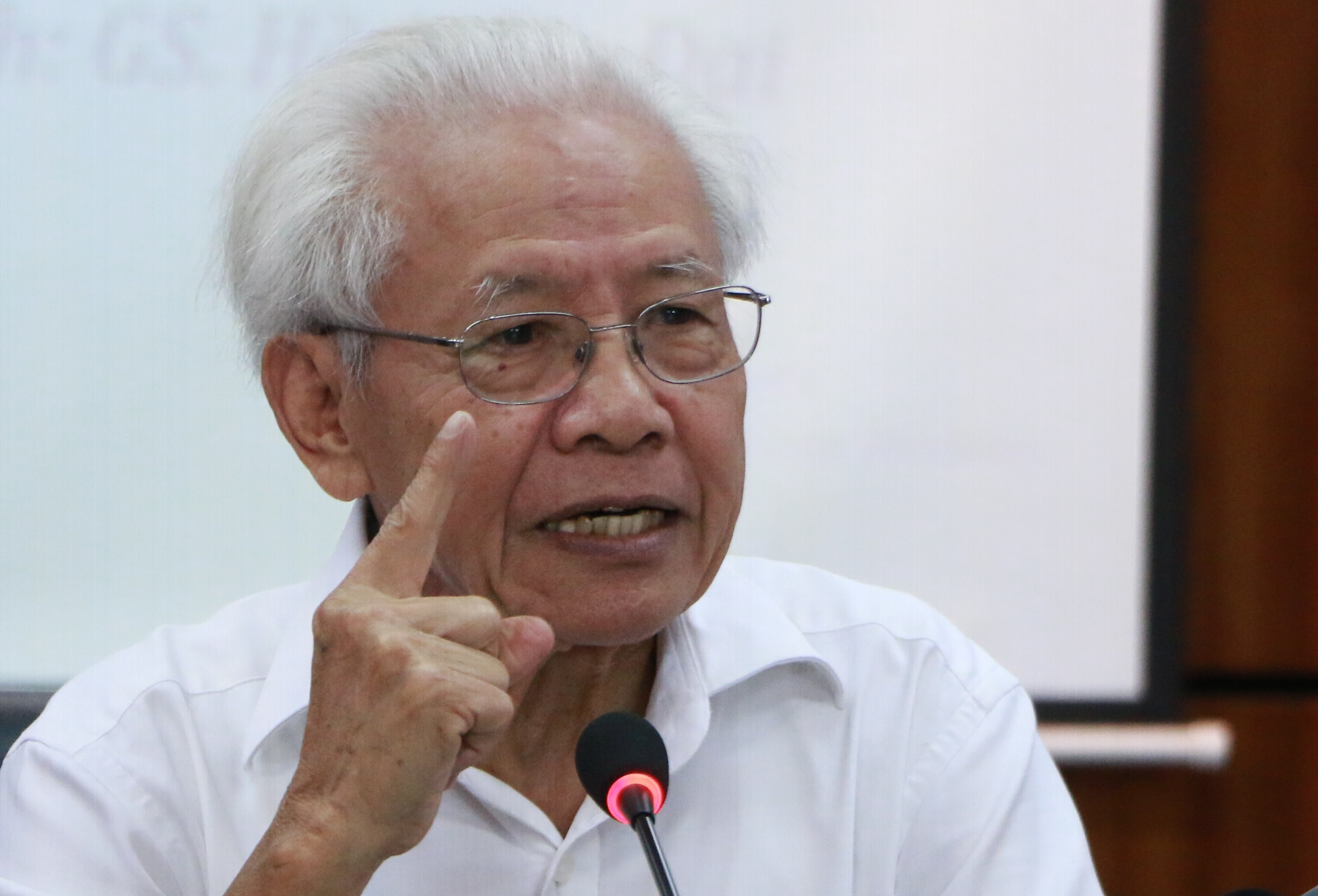 'Hoi dong tham dinh quoc gia da thong qua sach cua GS Ho Ngoc Dai' hinh anh