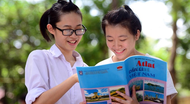 'Bo GD&DT om dom sach giao khoa dan den tieu cuc' hinh anh