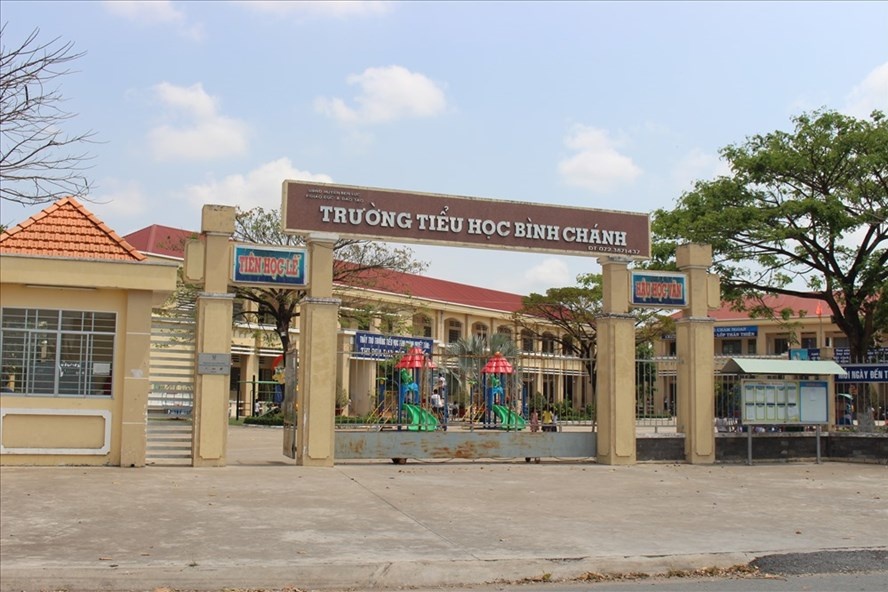 co giao quy xin loi anh 1