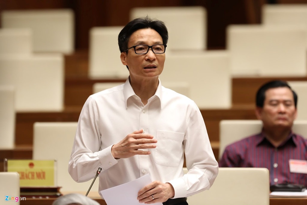 xoa bo doc quyen sgk anh 1