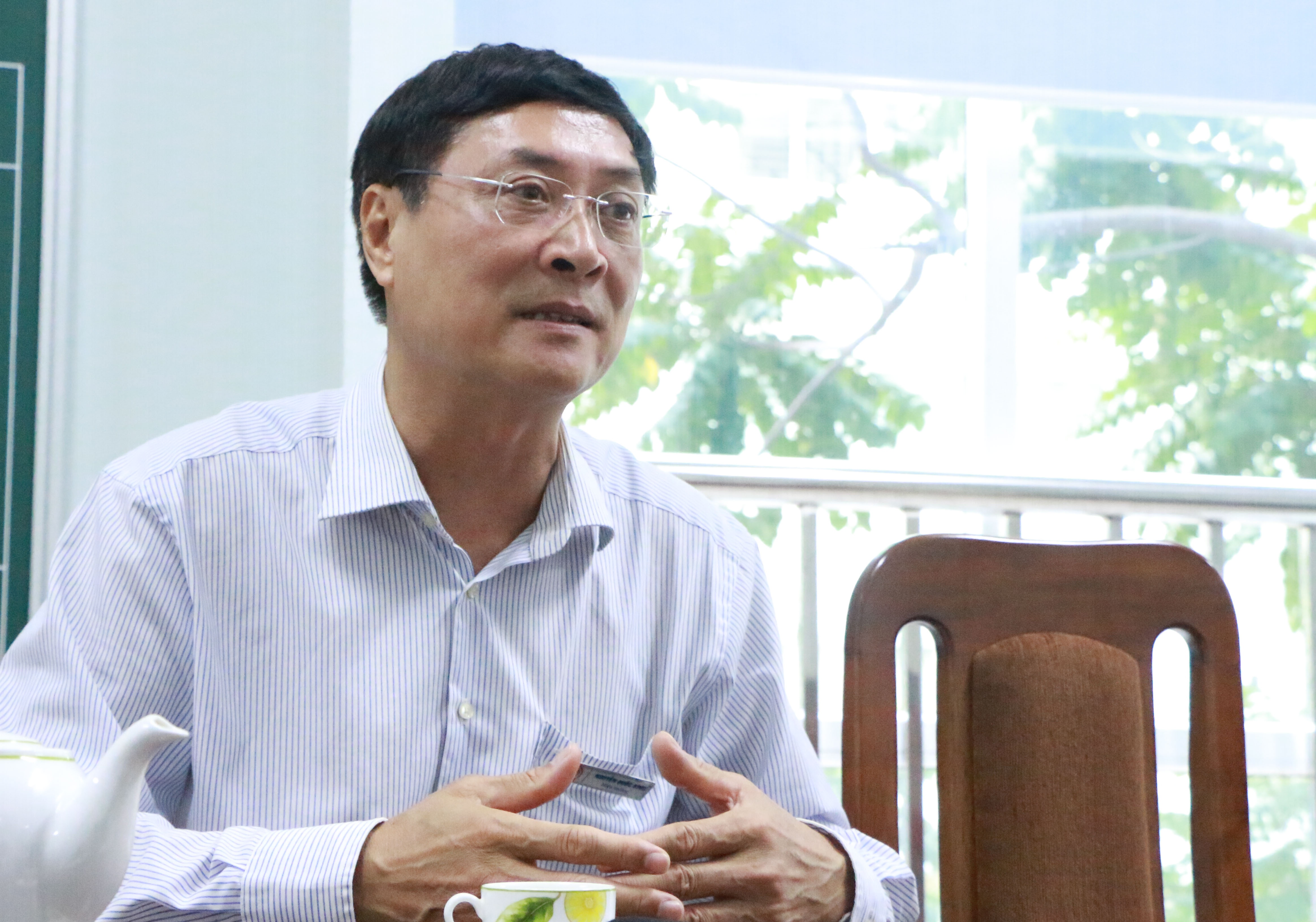 giao vien danh hoc sinh anh 1